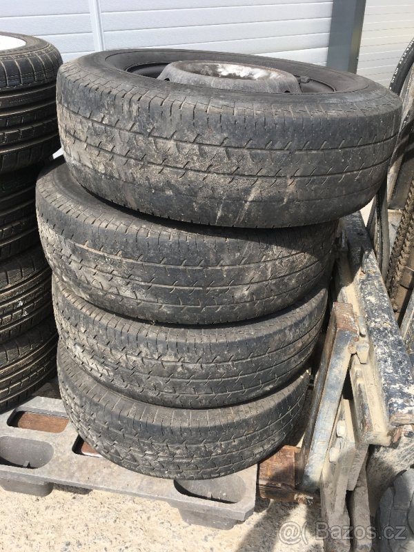 Zimni pneu na dodávku vcetne disku 215/75/R16 C