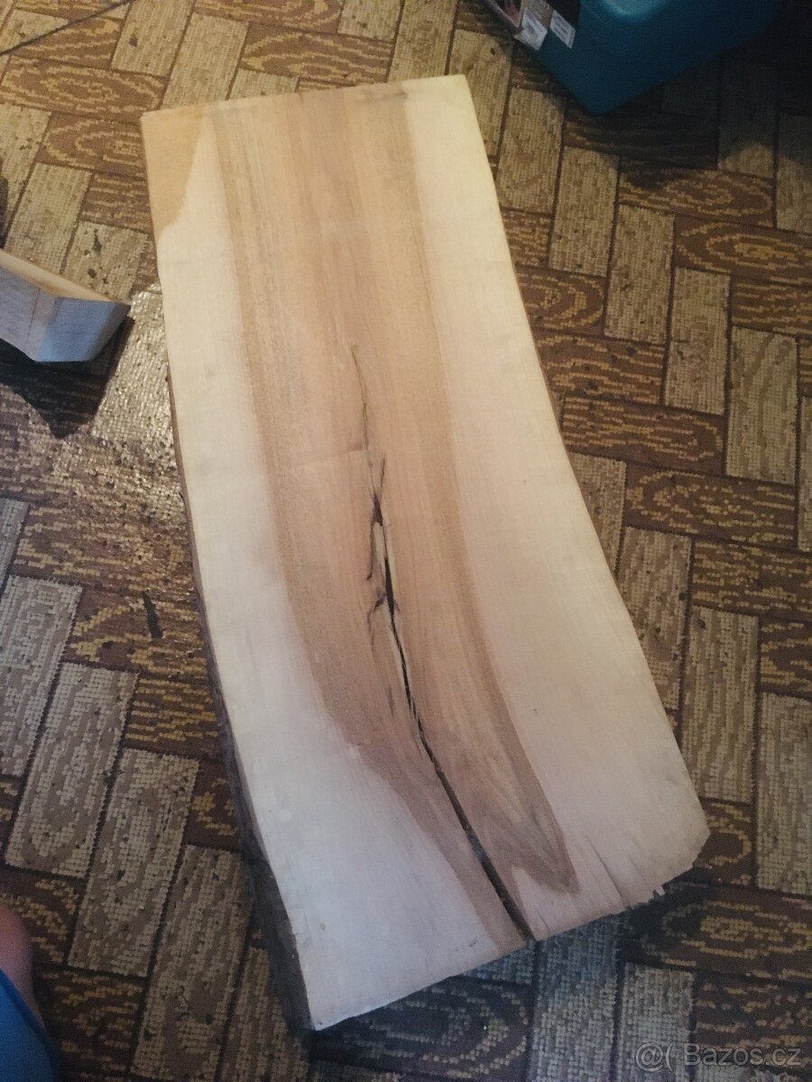 Dřevěné fošny - ořech