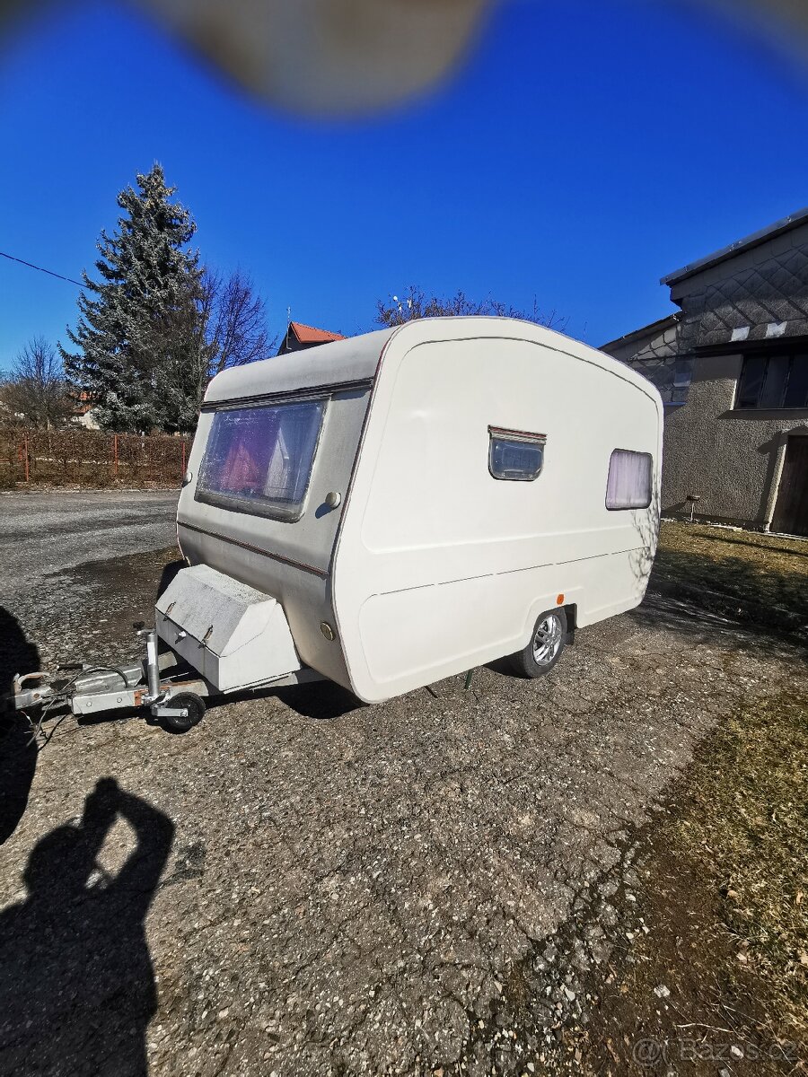 Polsky karavan N127, BRZDĚNÝ POUZE 500kg