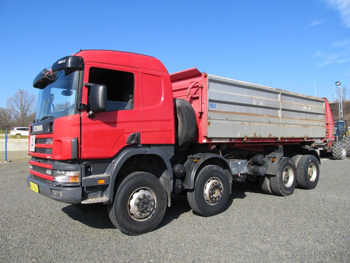 Scania DC 1201 8x6 sklápěč
