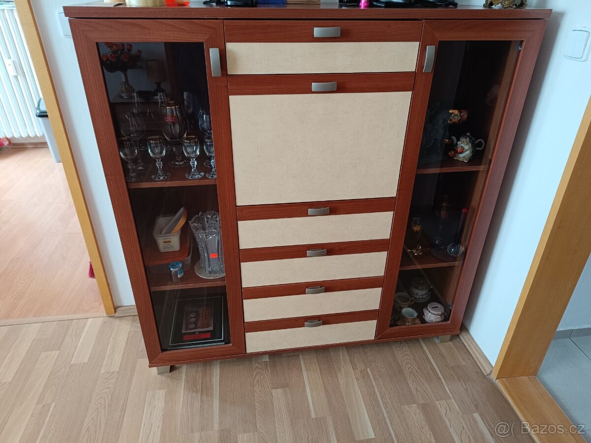Skříně