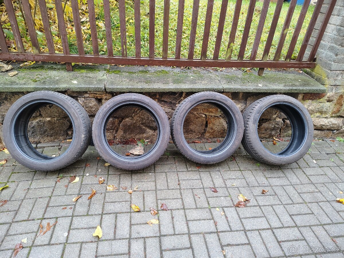 Sada letních pneumatik Kleber a Sebring 225/45 R18