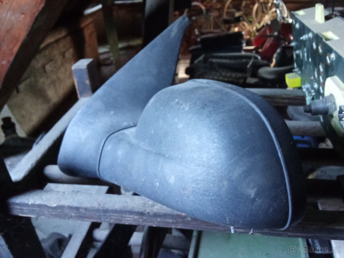 Zrcátko BMW e 32