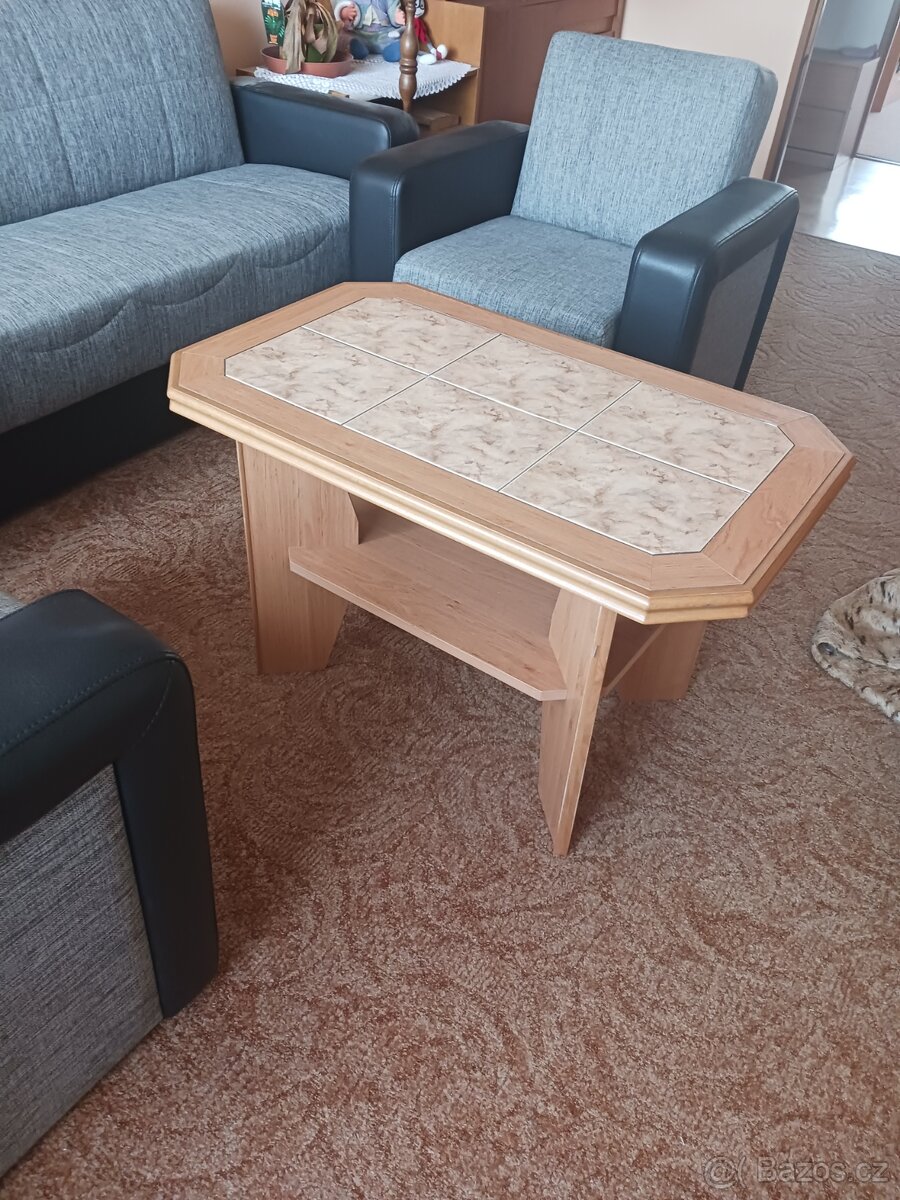 Konferenční stolek
