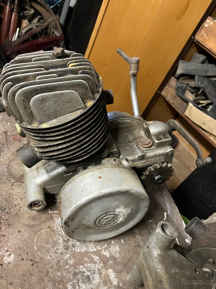 ČZ motor předválečný