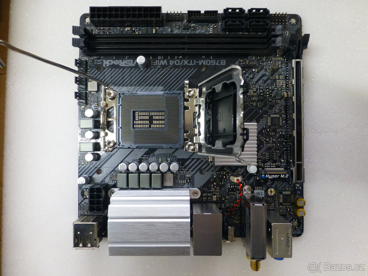 ASROCK B760M-ITX/D4 WiFi