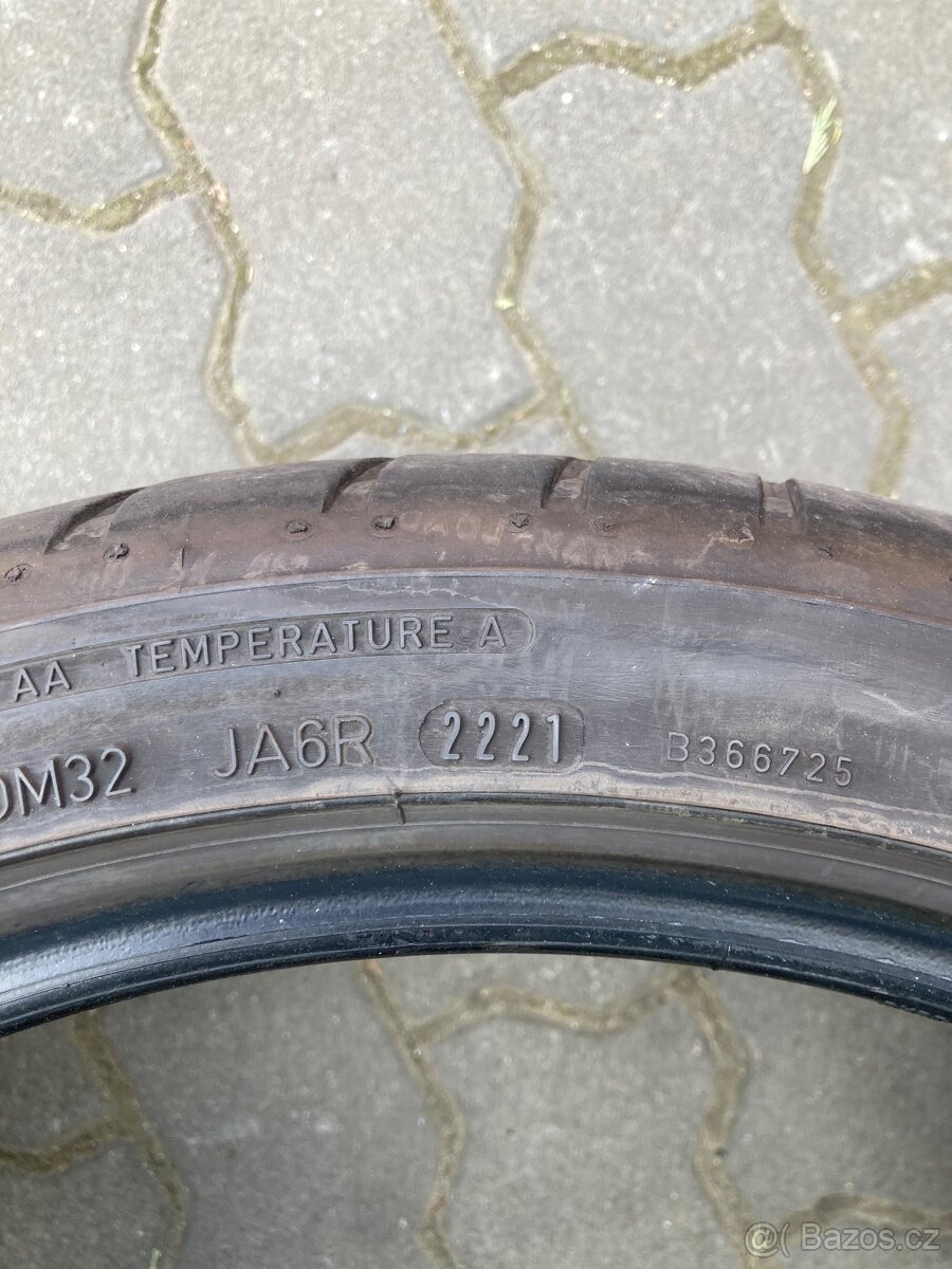 Prodám letní pneu 255/35 R19 Dunlop