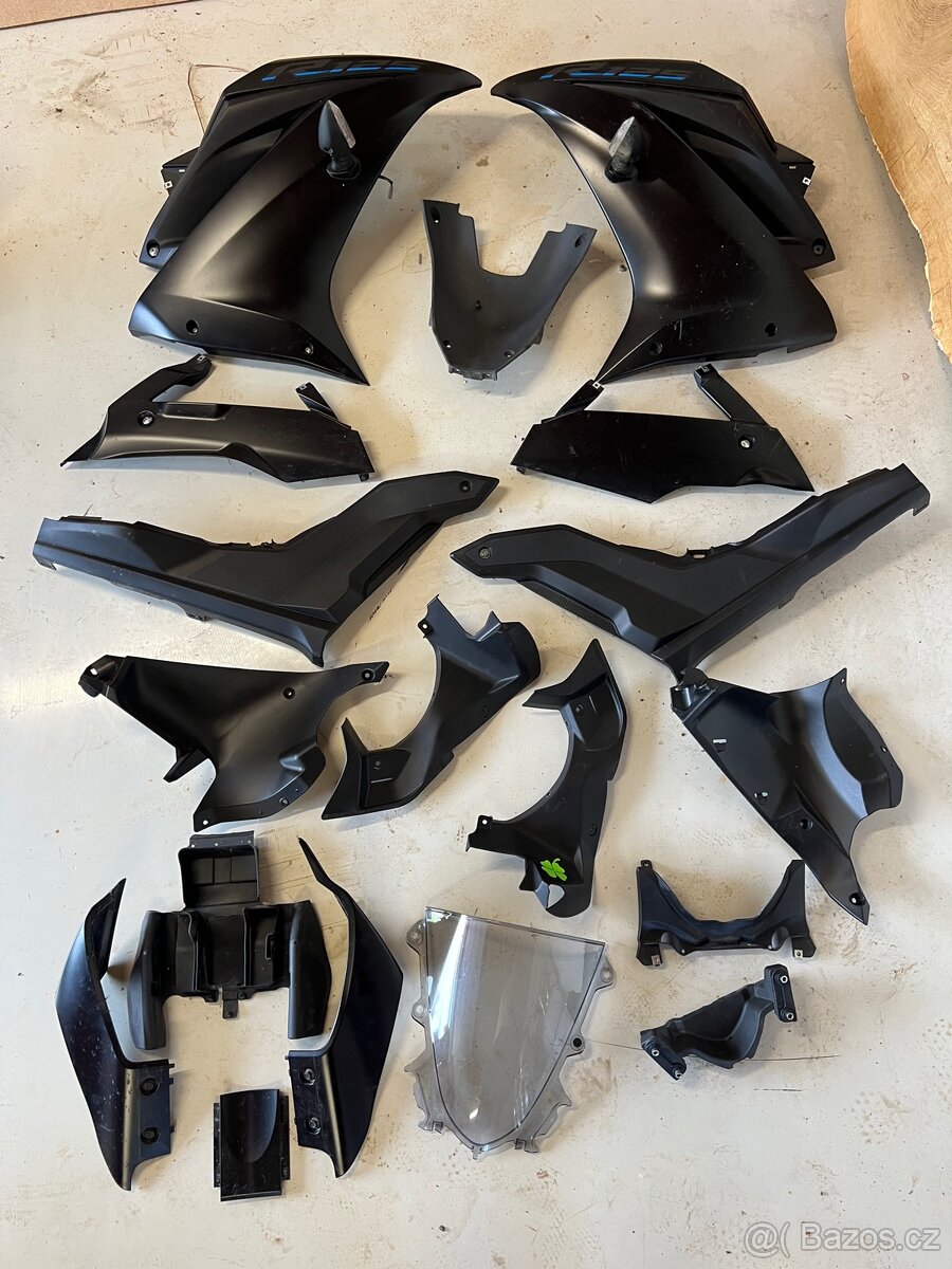 Plasty Yamaha yzf 125r r.v 2019-24