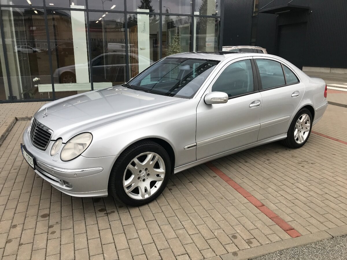 Mercedes-Benz Třídy E 320 CDi 165kW 4 MATIC