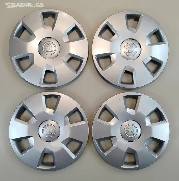 Originální poklice Škoda 15"