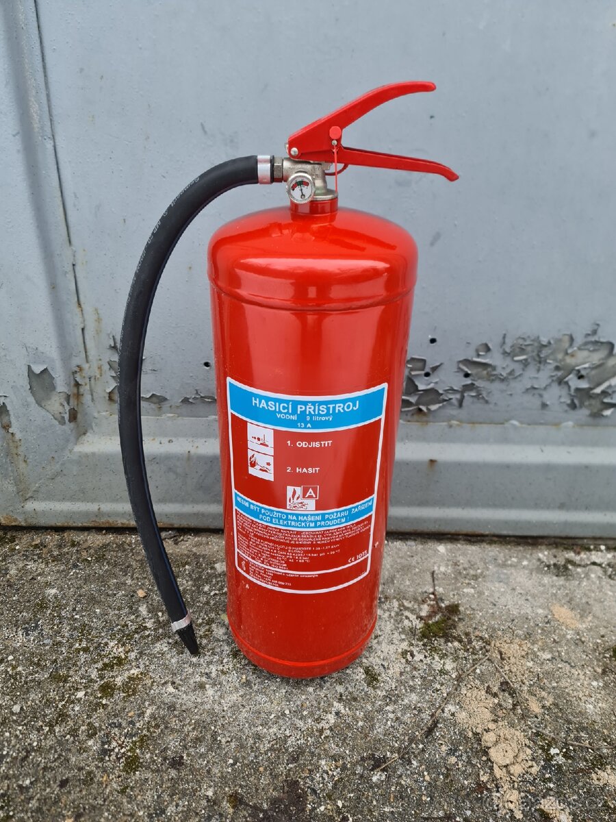 Hasicí přístroj vodní 9L
