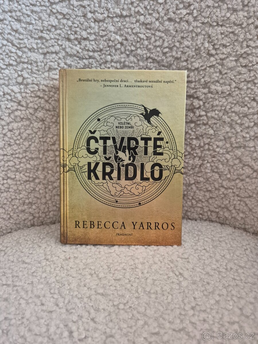 Čtvrté křídlo - Rebecca Yarros