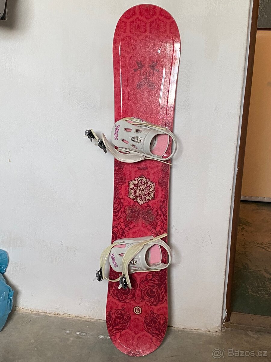 Snowboard a boty