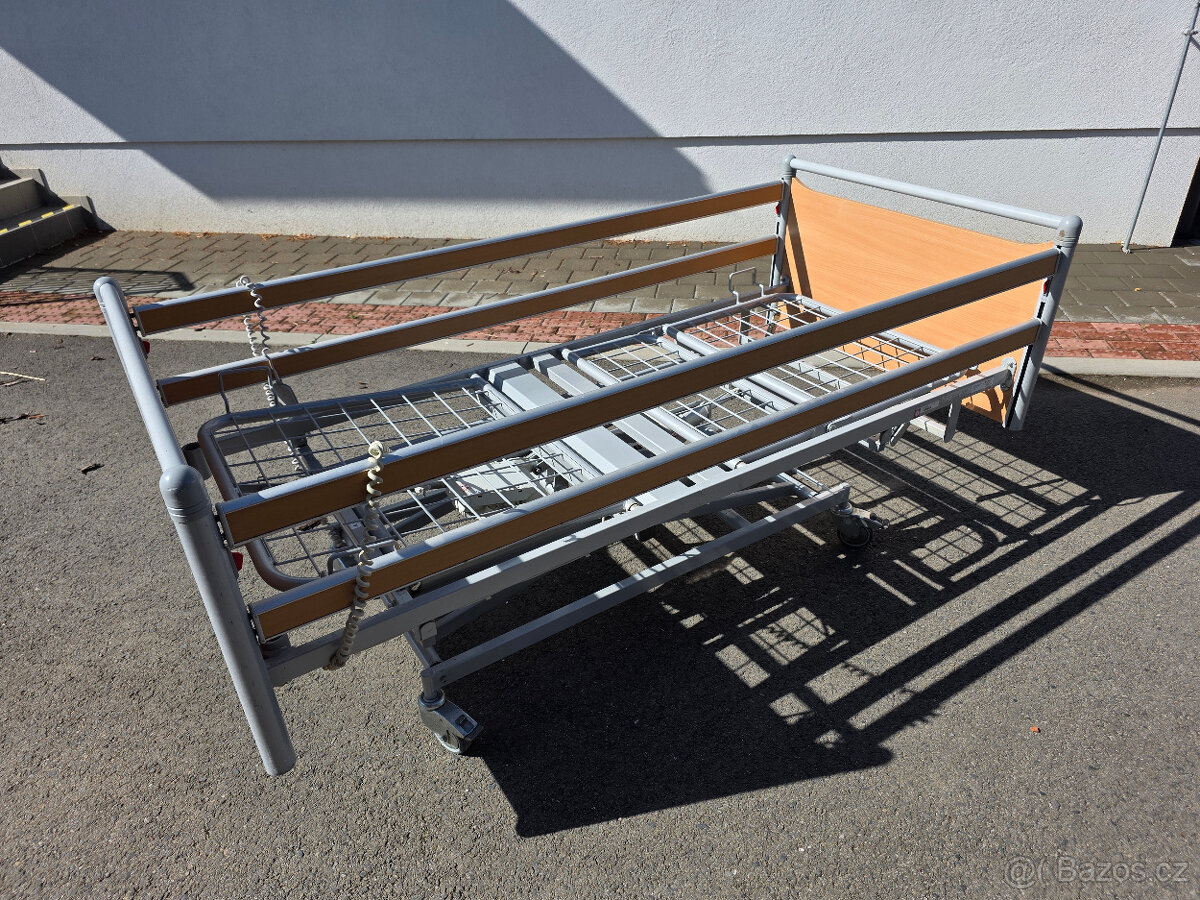 Polohovací elektrická zdravotnická postel – plně funkční