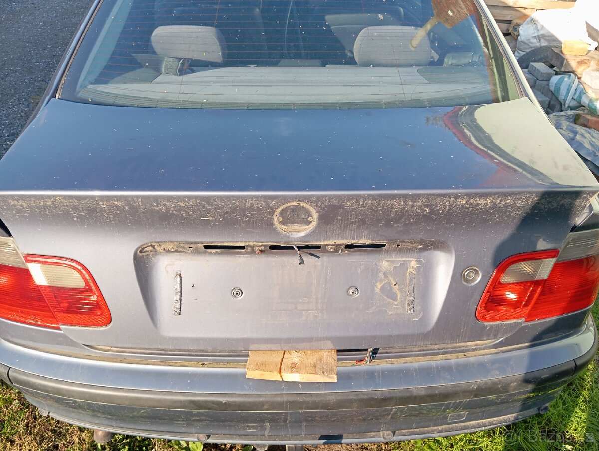BMW E46 kufr