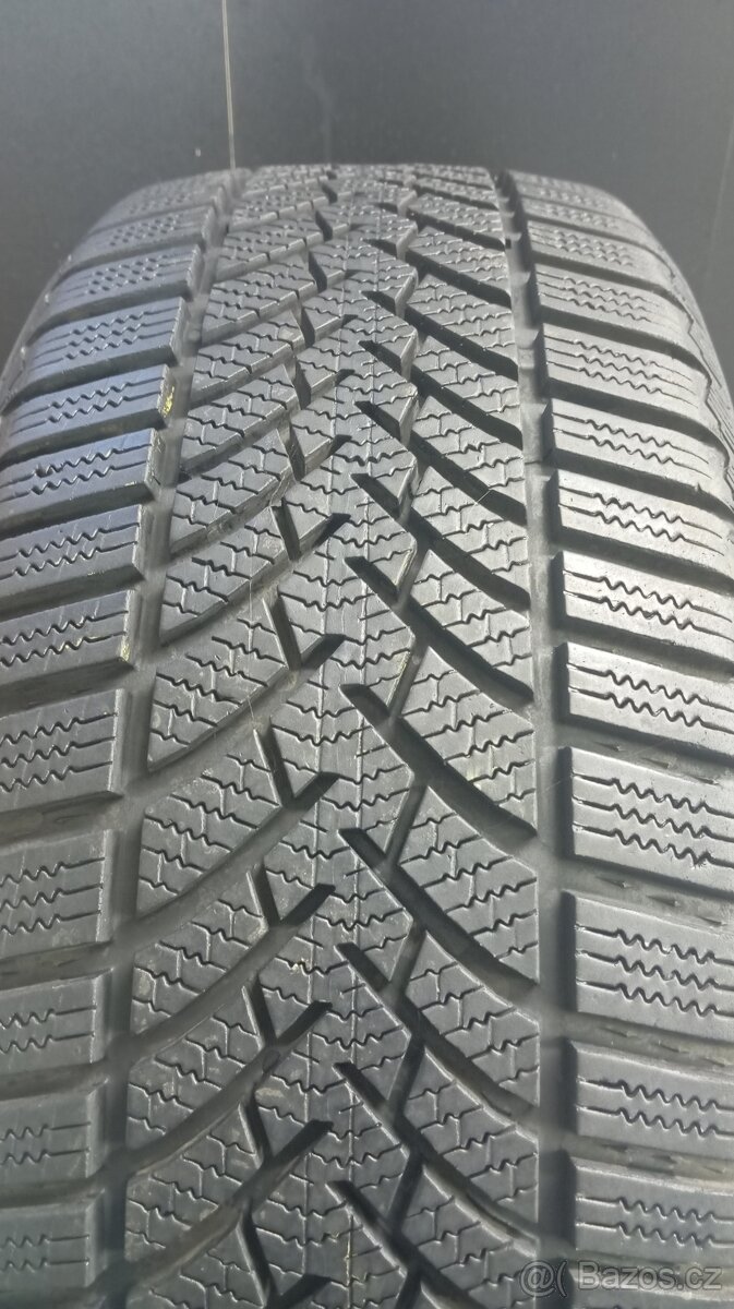 215/50R18 -SEMPERIT -zimní