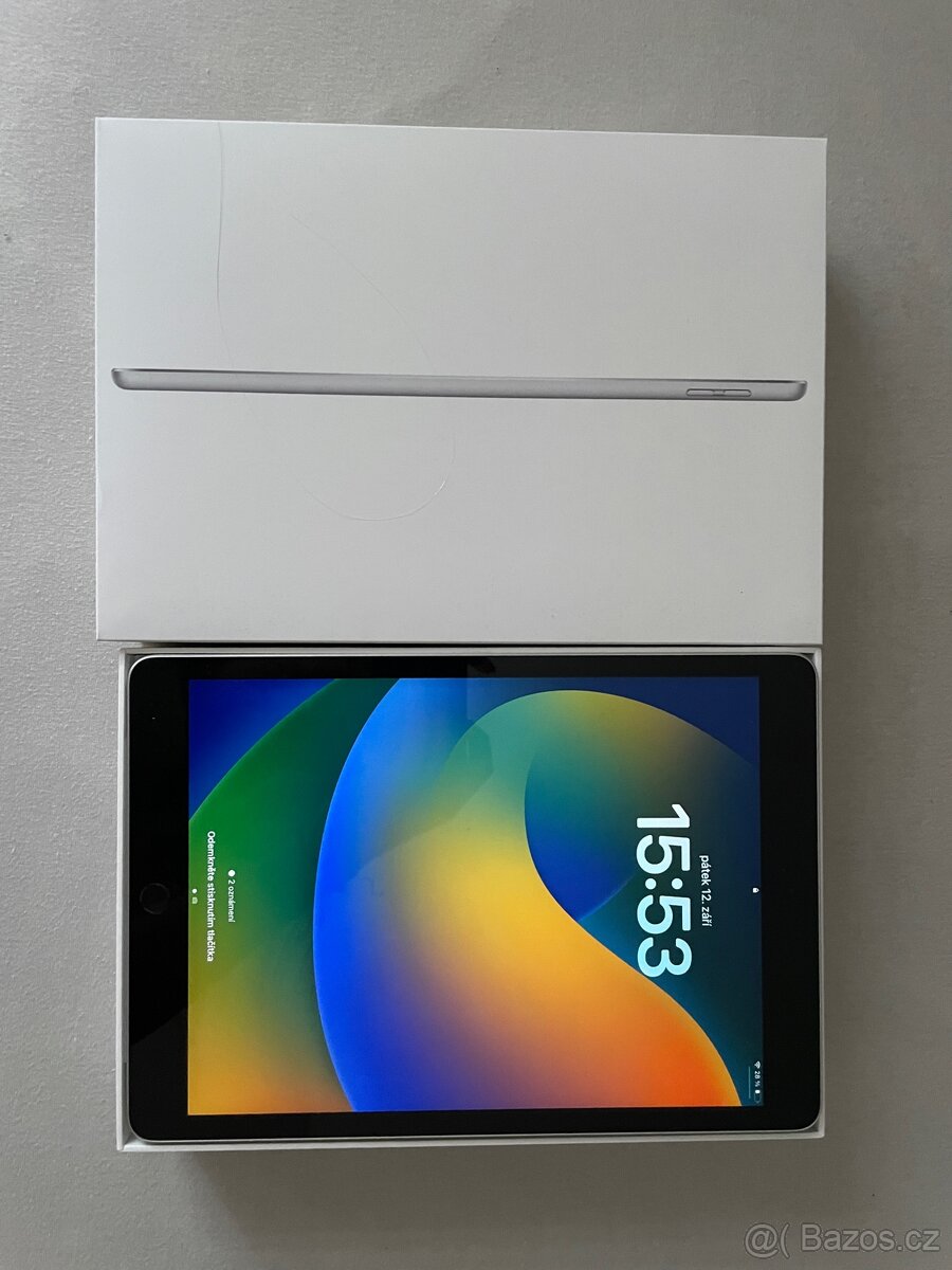 Apple iPad 10,2” 2021, Wi-Fi 64GB - stříbrný