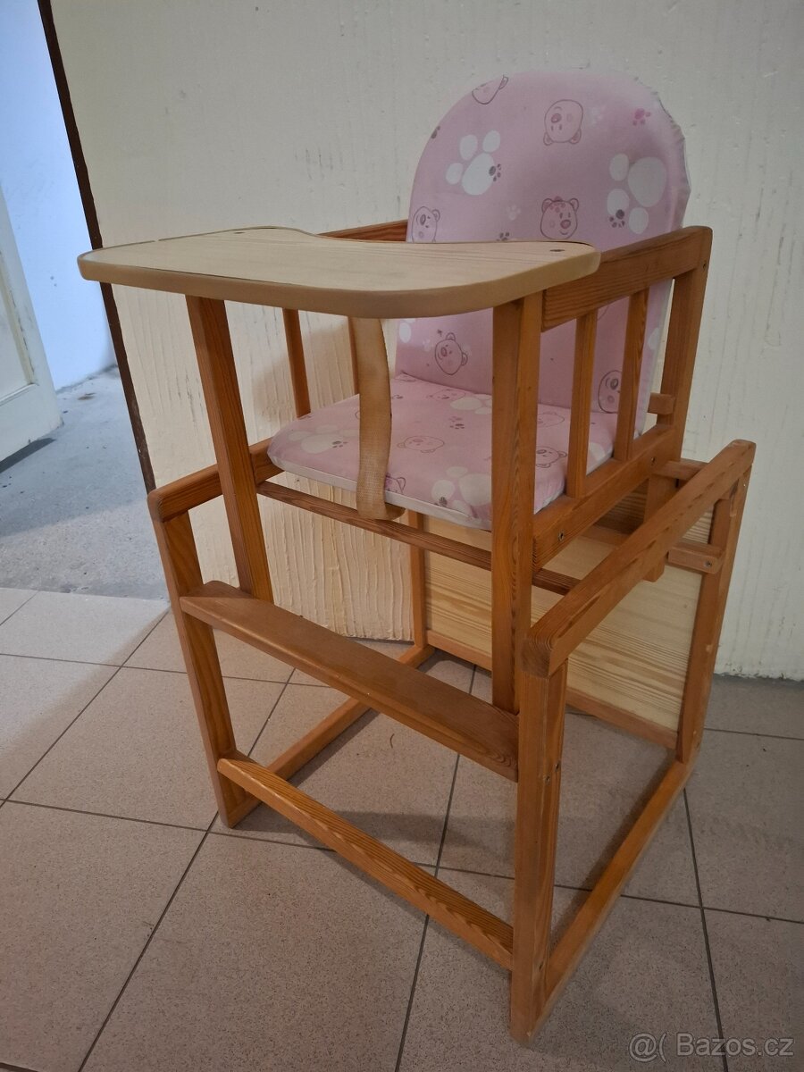 Dětská jídelní židlička
