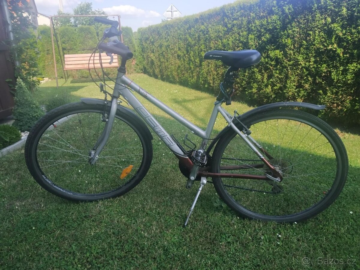 Jízdní kolo DEMA