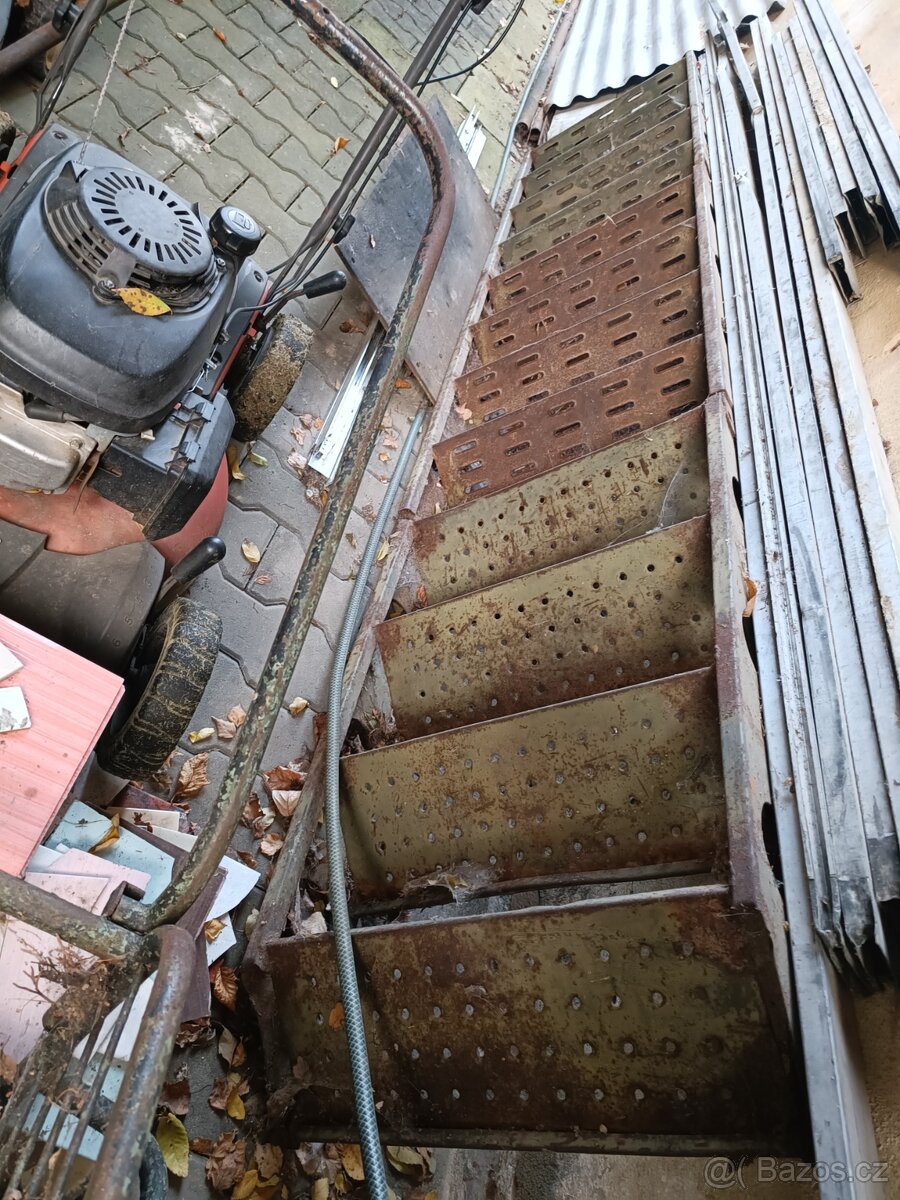 Schody schodiště žebřík