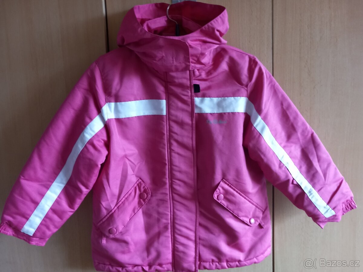 dívčí zimní bunda vel. 122-128 skoro nová