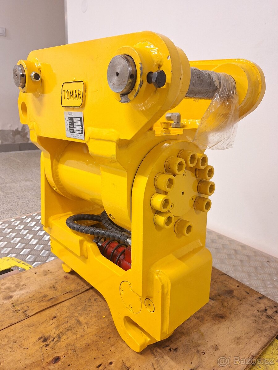 Naklápěcí hlava powertilt JCB