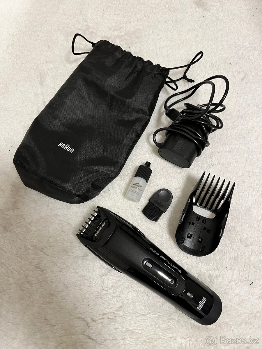 Zastřihovač vousů/vlasů