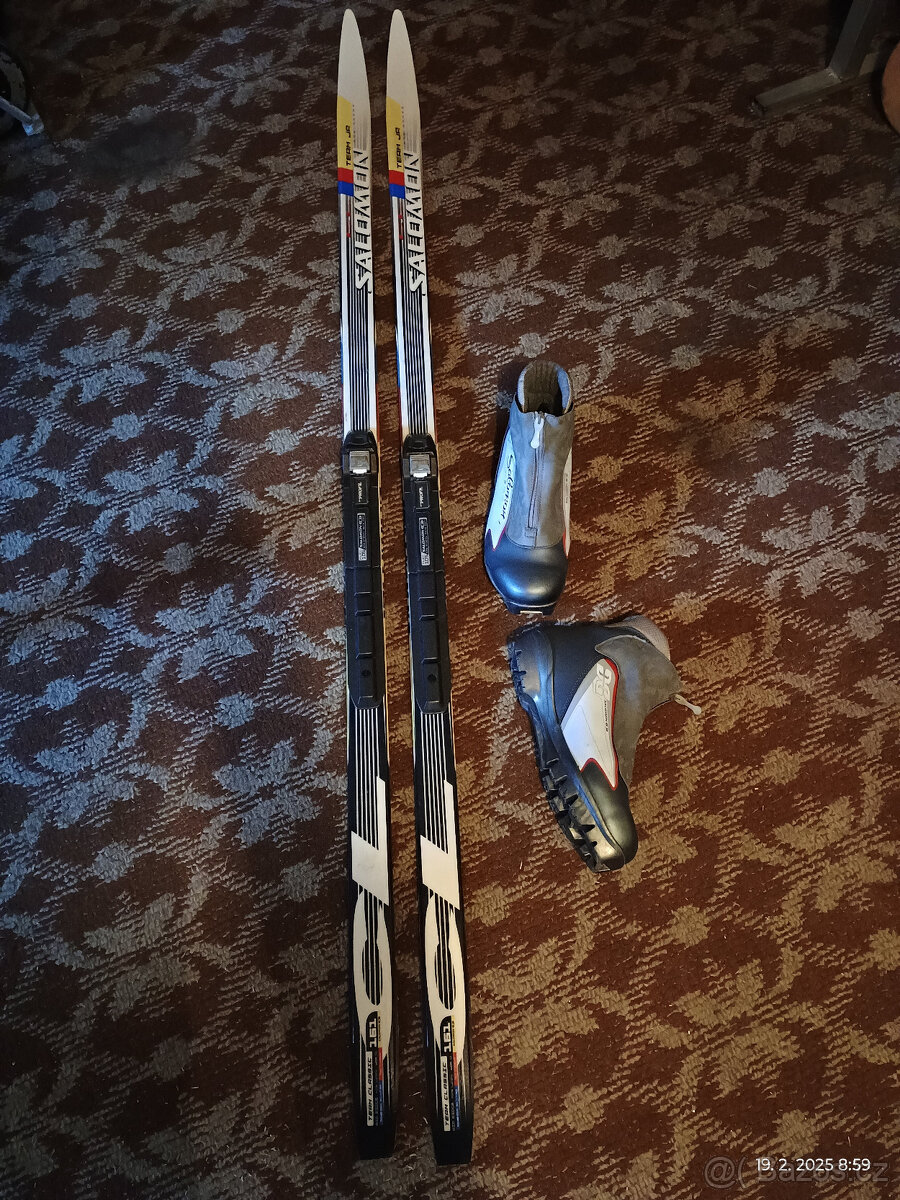 Prodám juniorské běžky a boty Salomon, délka 161cm, vel. 41