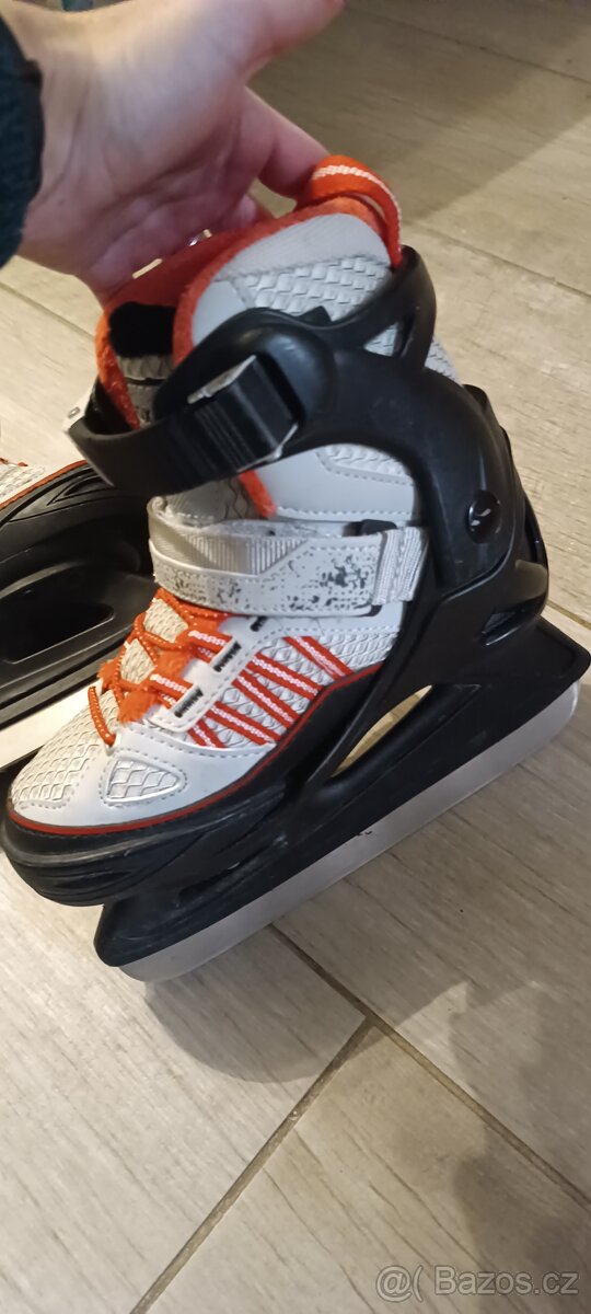 Dětské brusle na led