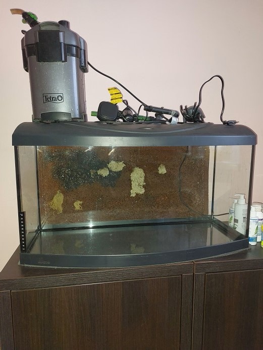 prodám akvárium s vybavením