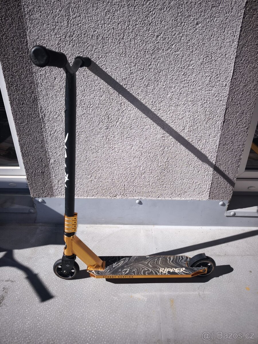 Koloběžka RIPPER street surfing