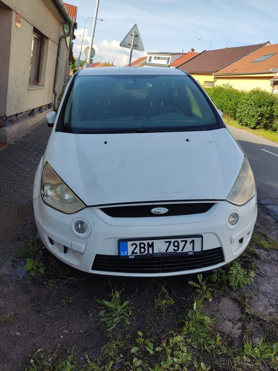 Ford S-max 2008 96 kW, automat