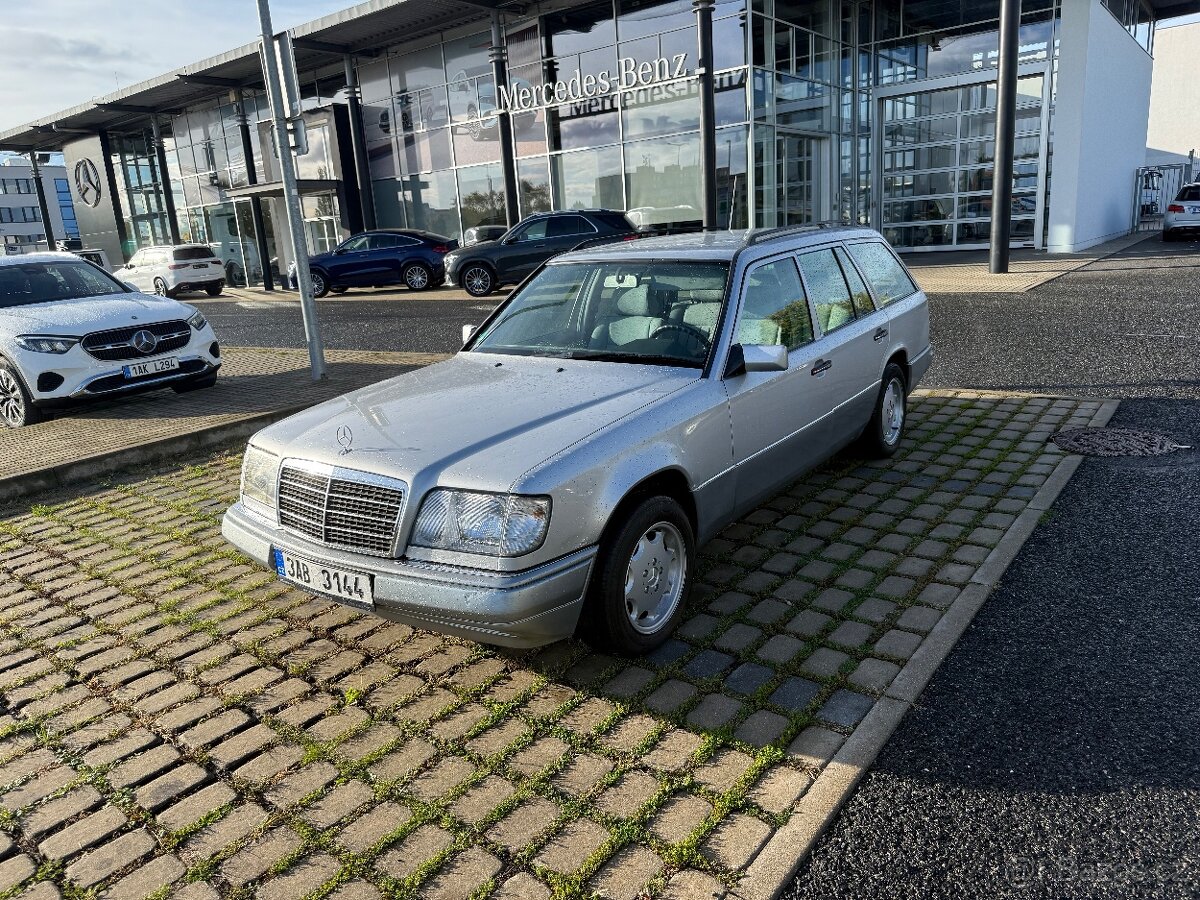 Mercedes w124 combi 220 benzin 7/1995