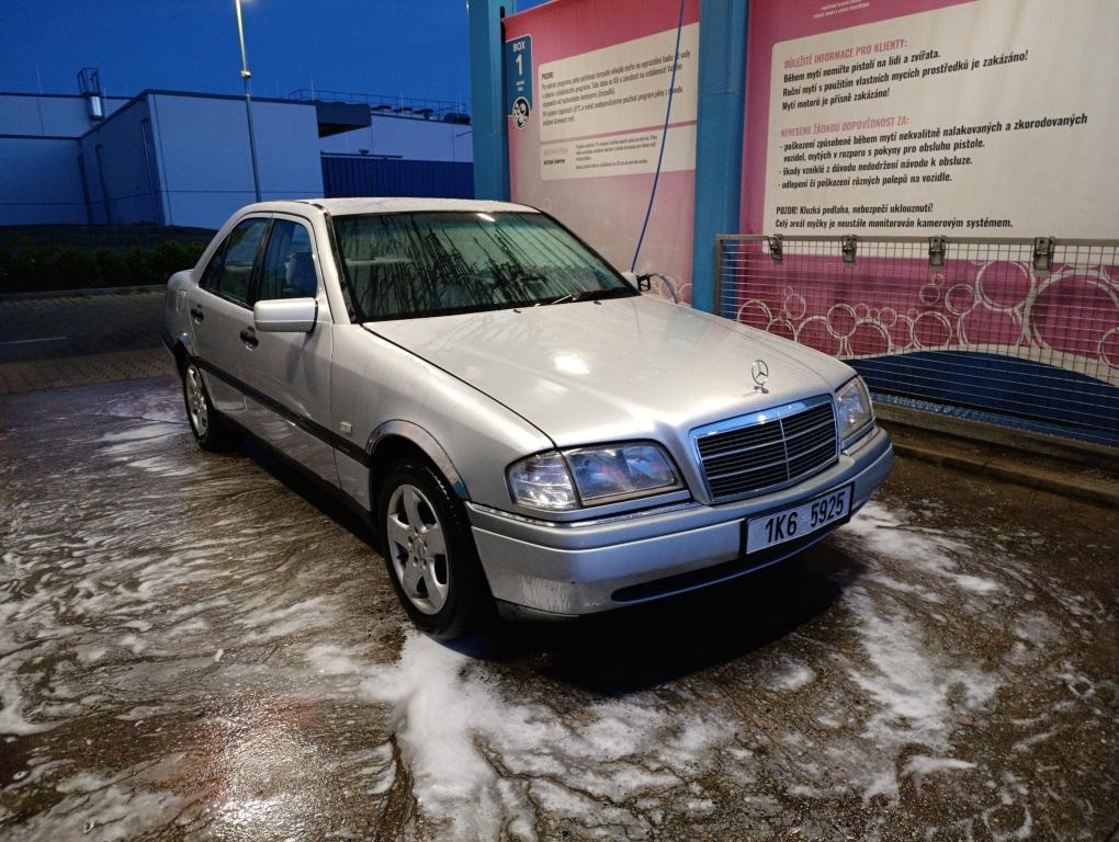 Mercedes Benz c180 w202
