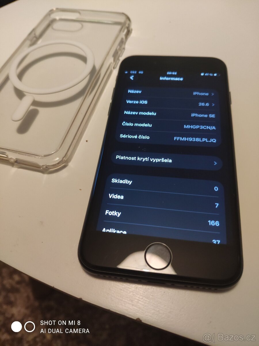 Prodám iPhone SE 2020