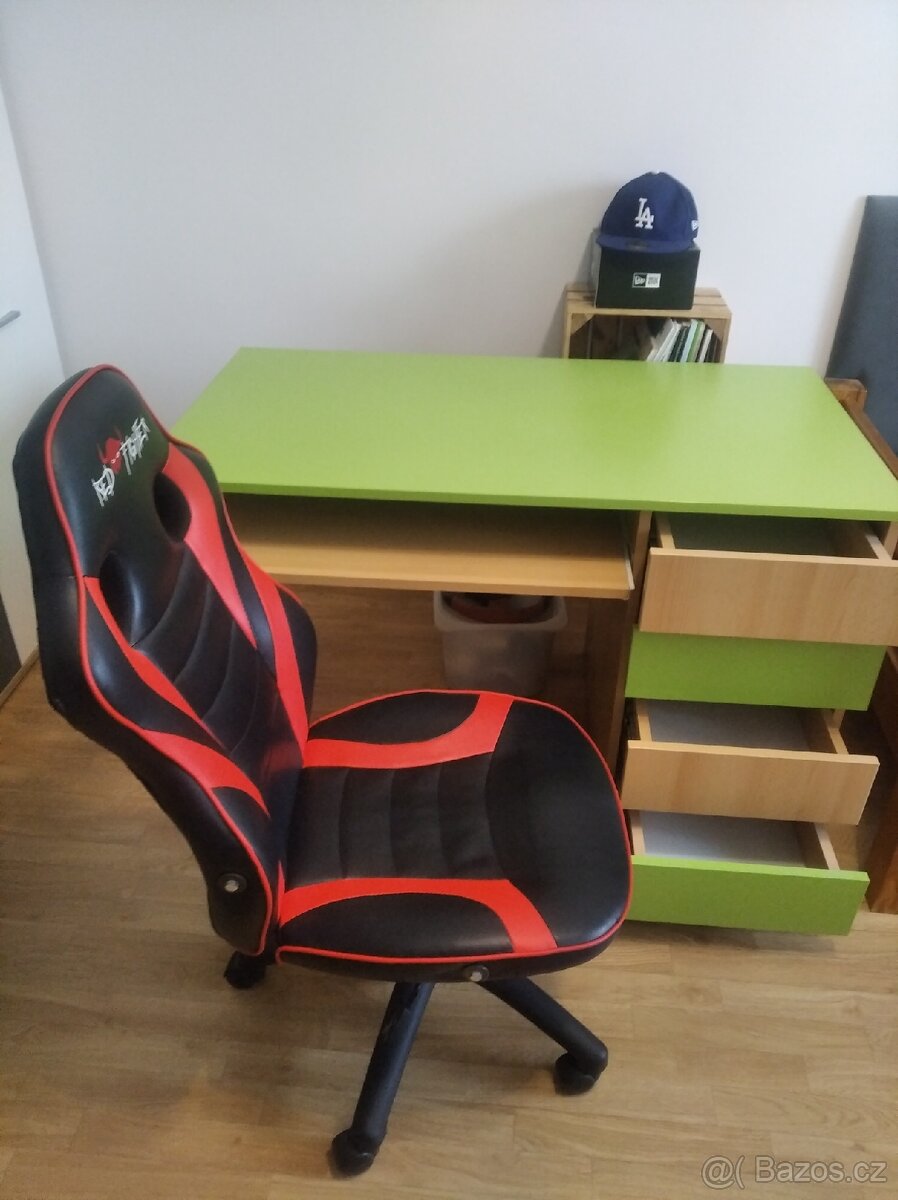 Stůl s herní židli do pokoje,pracovny