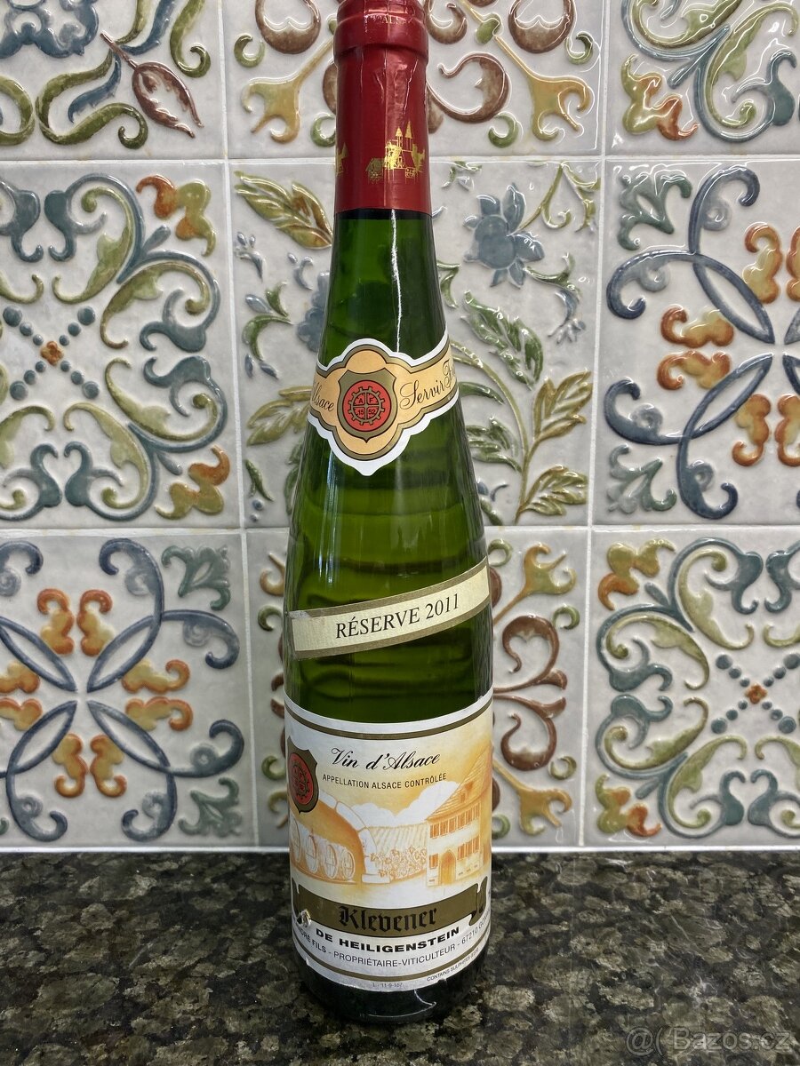 francouzské archívní víno
