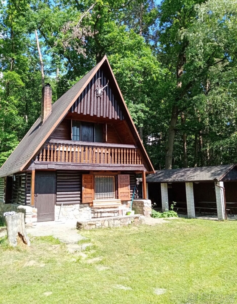 Chata u řeky Lužnice
