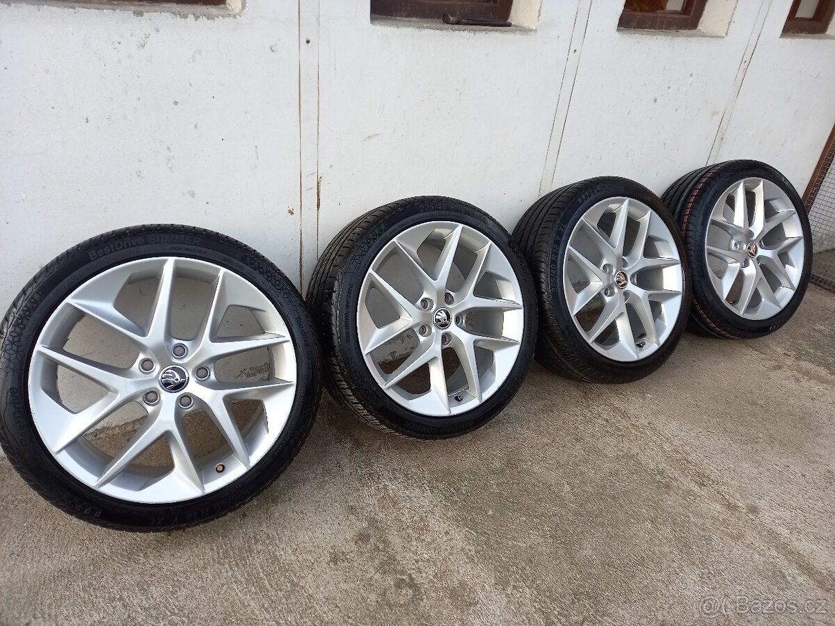 Originál alu kola skoda octavia rs lll