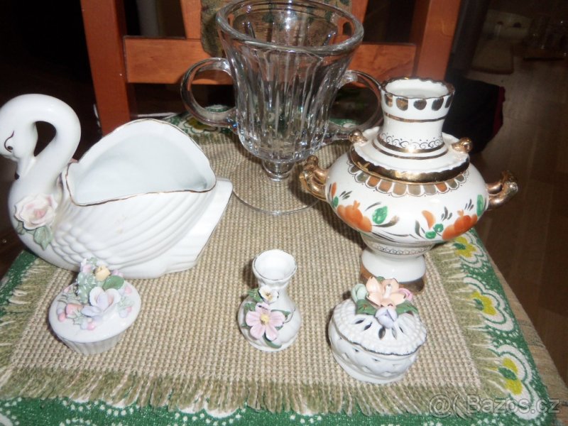 Sklo,porcelan