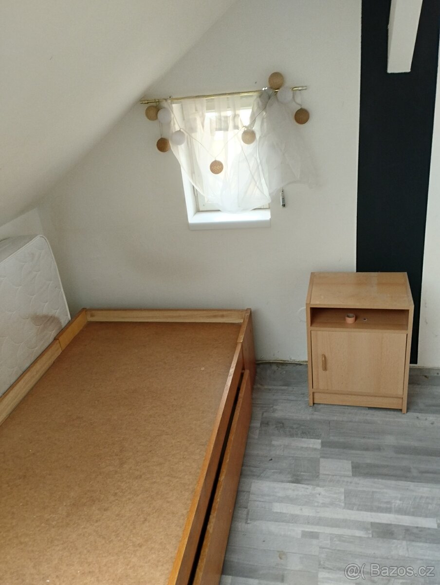 Prodám jednolůžko