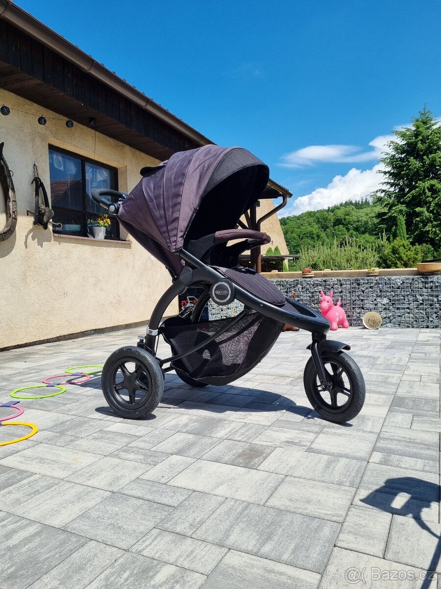 Sportovní kočárek Graco
