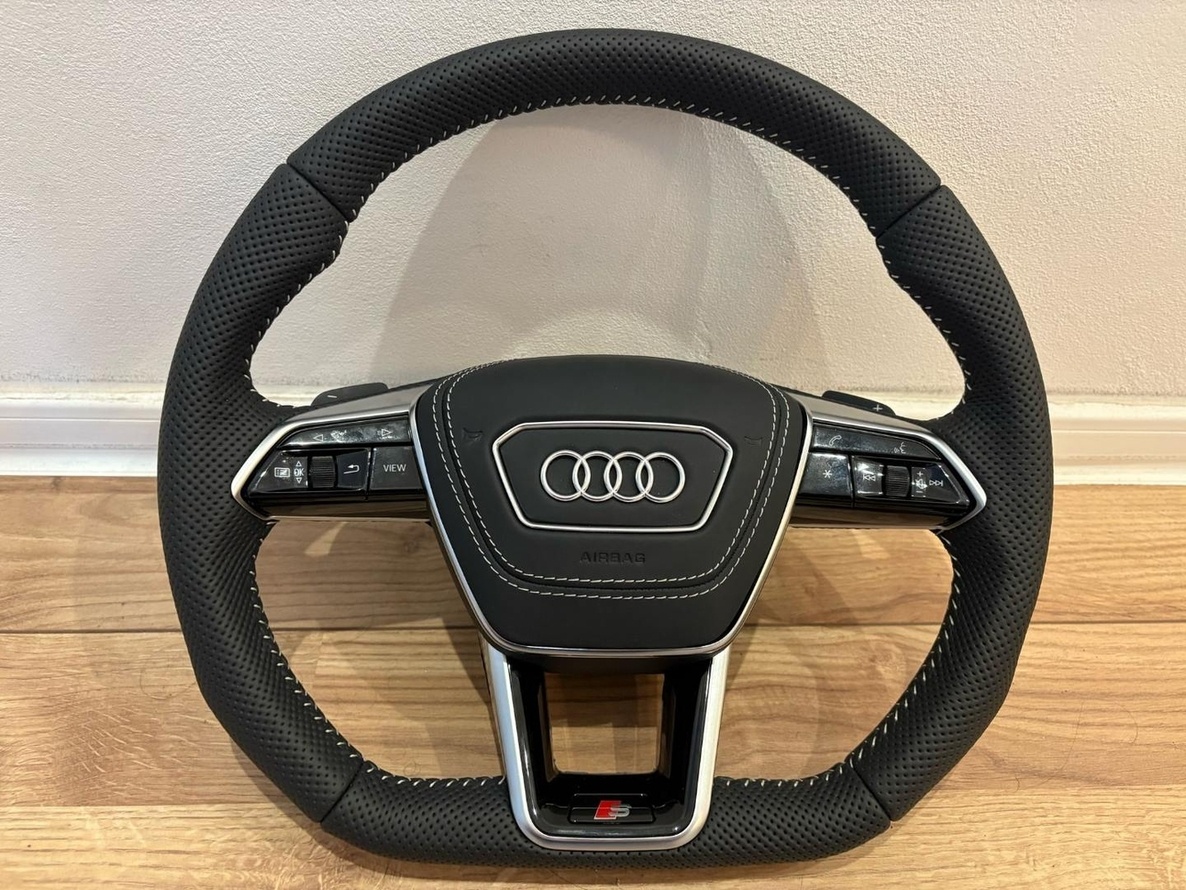 AUDI VOLANT kozeny zkoseny perforovana koža