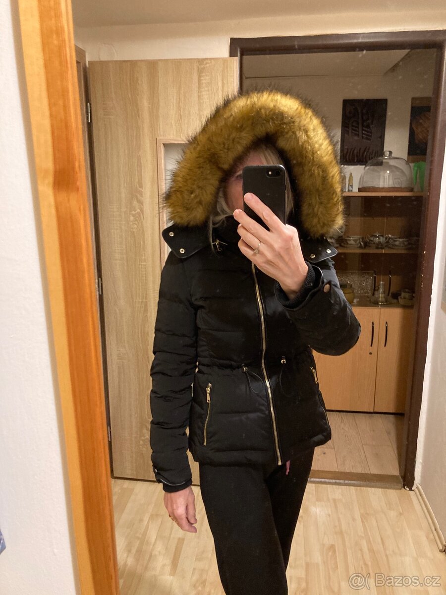 Péřová bunda zn. Zara vel. S