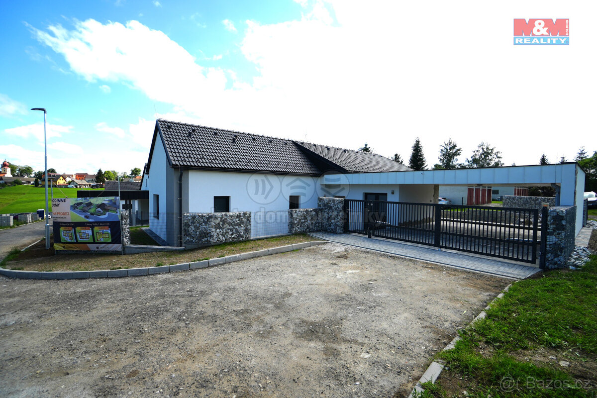 Prodej rodinného domu,180 m², pozemek 582m²,Šumavské Hoštice