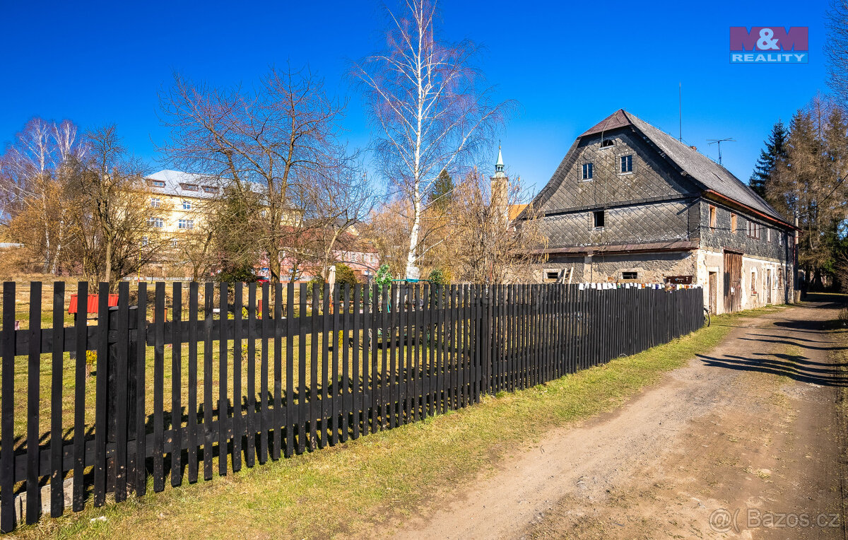 Prodej rodinného domu, 1013 m², Mikulášovice