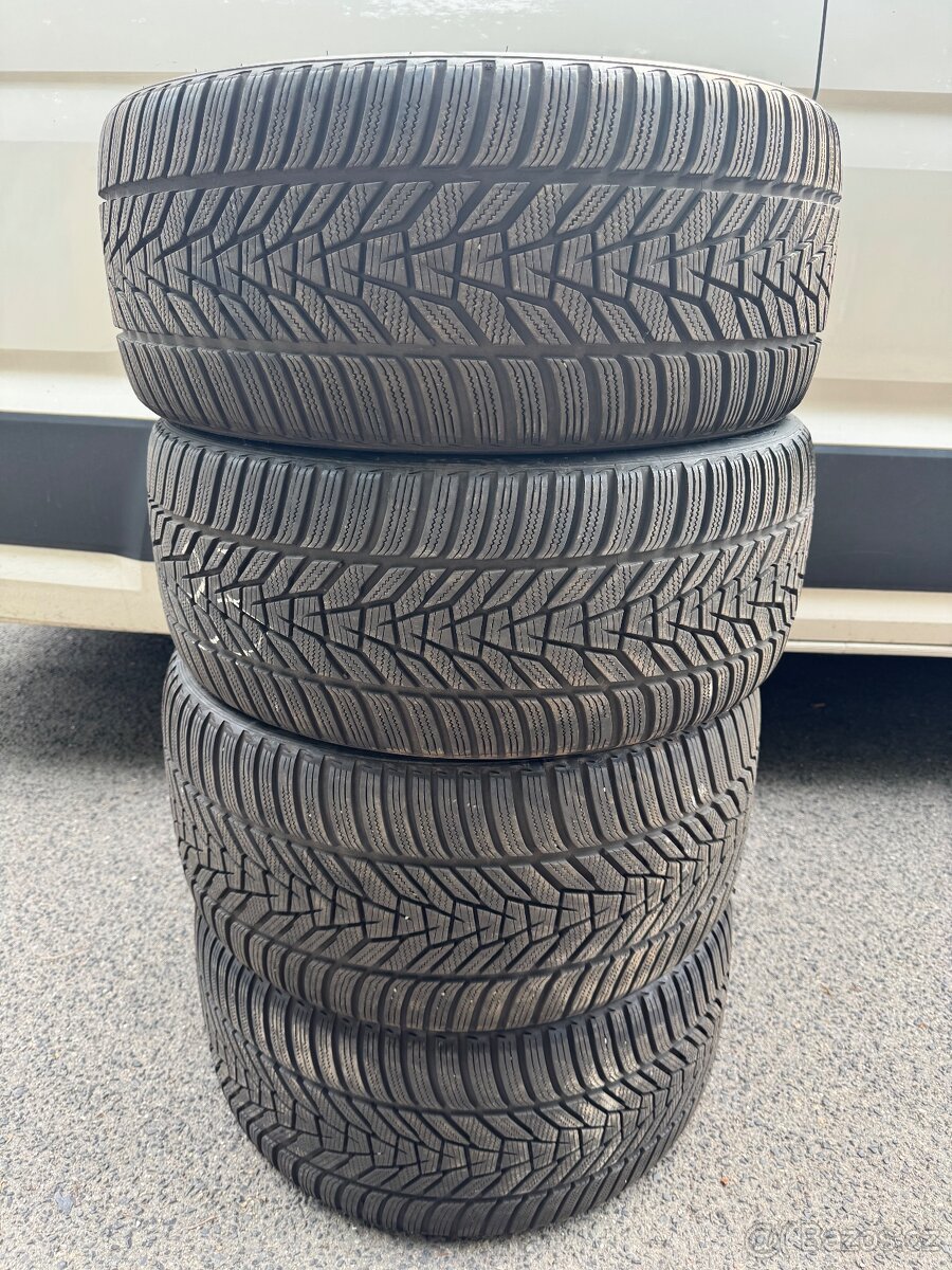 255/35 r21 98W 285/30 r21 Zimní Hankook 21”