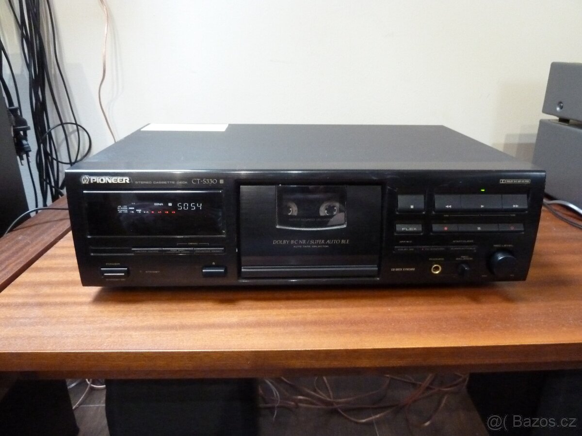 Nabízím tape deck Pioneer CT-S330. Plně funkční. Jen co je n