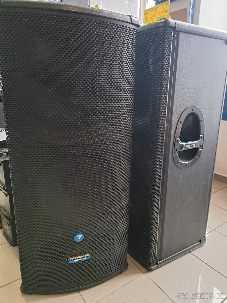 Prodám MACKIE SR1530z