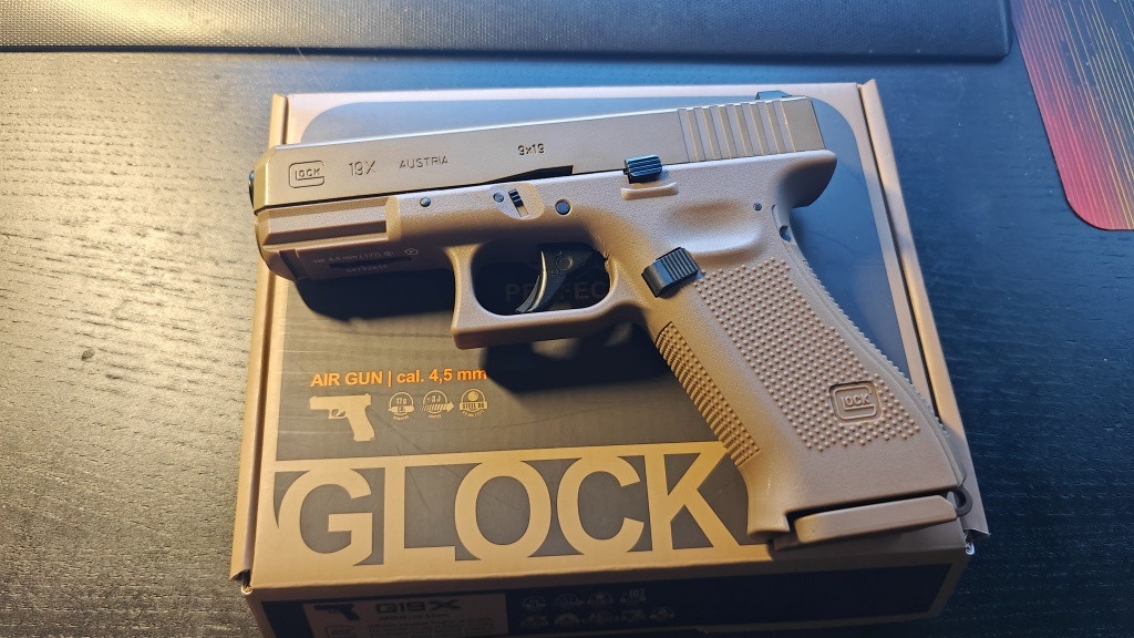 Umarex Glock 19X BlowBack (5.8367) Vzduchová Pistole